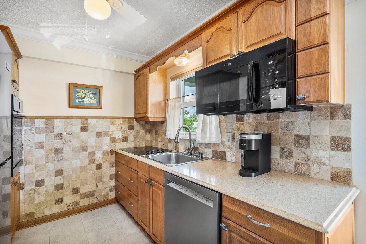 1511 SE 15th Court Unit: 203