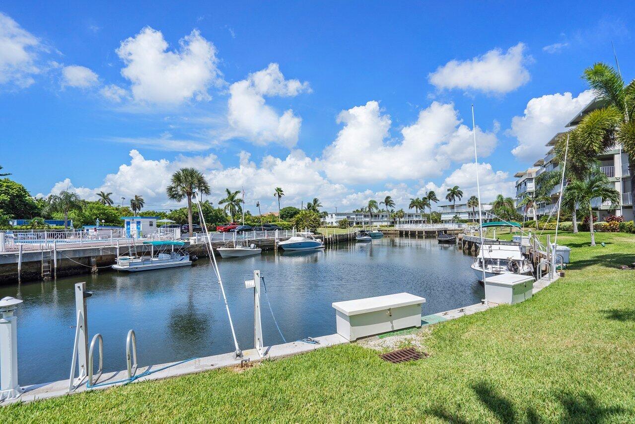 1511 SE 15th Court Unit: 203