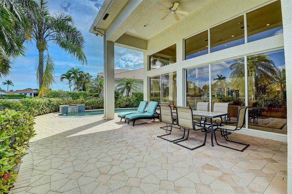 4185 NW Briarcliff Circle