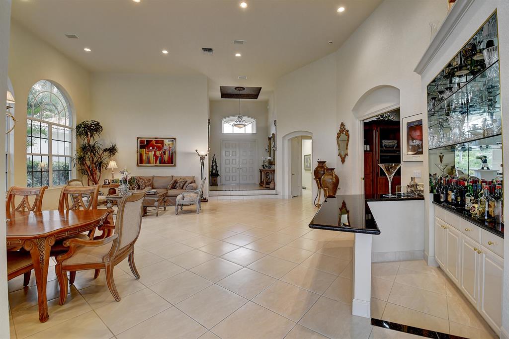 4185 NW Briarcliff Circle