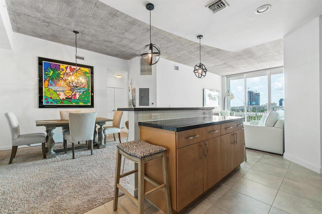 300 S Australian Avenue Unit: 819