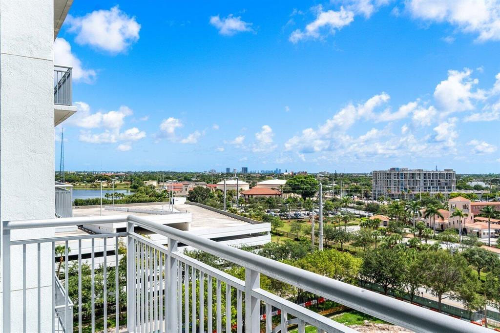 300 S Australian Avenue Unit: 819