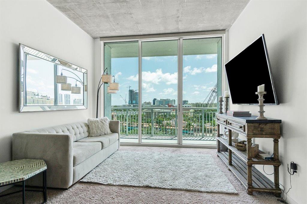 300 S Australian Avenue Unit: 819