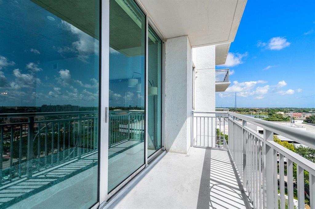 300 S Australian Avenue Unit: 819