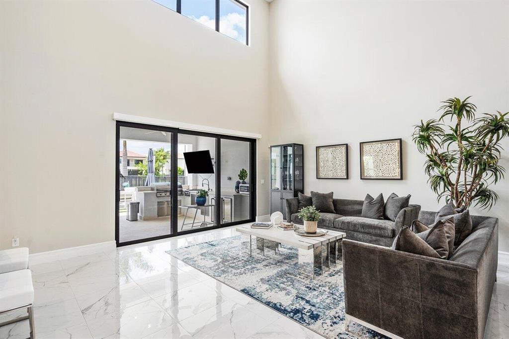 8999 Dulcetto Court