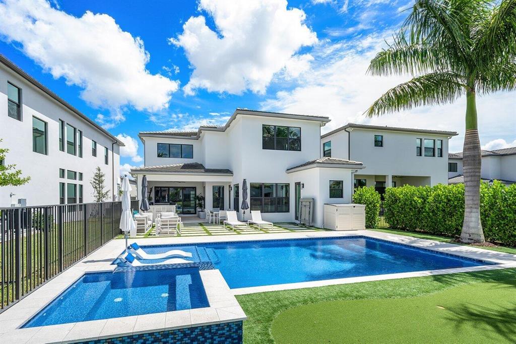 8999 Dulcetto Court
