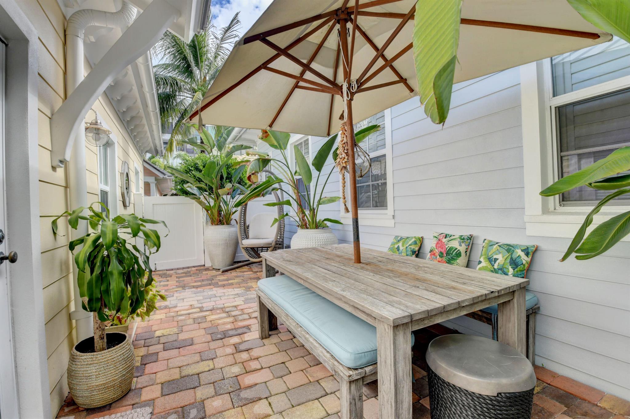2225 S Ocean Boulevard Unit: 14