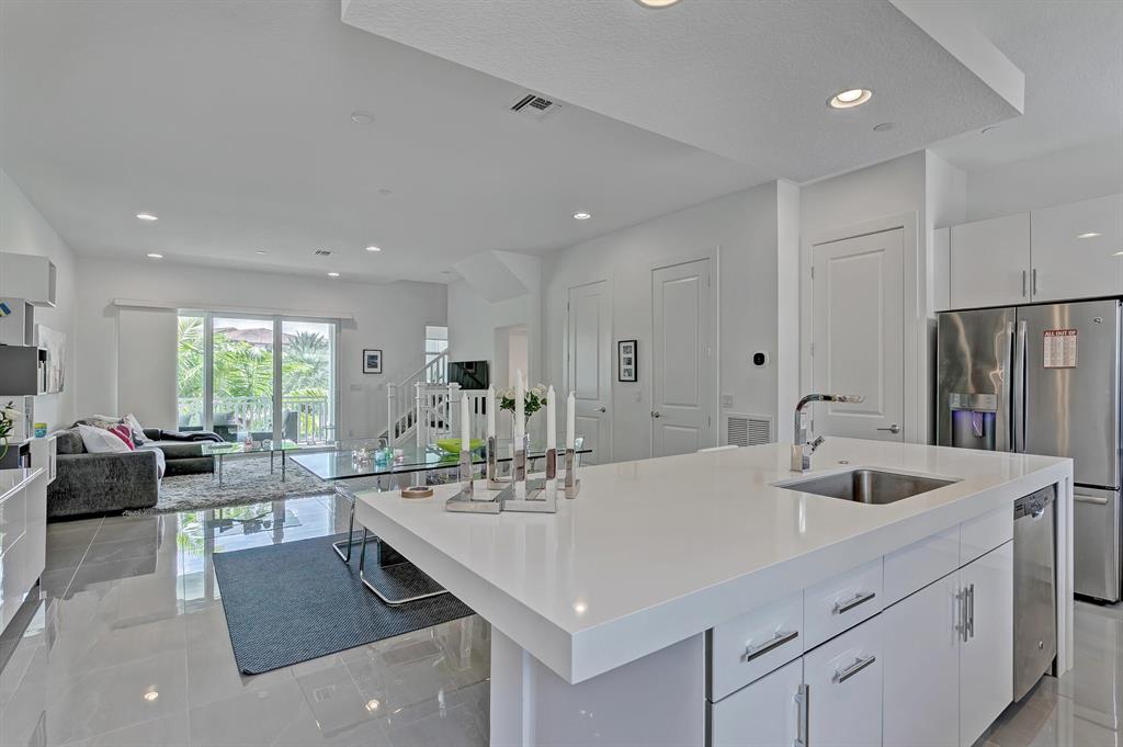 7087 Edison Place