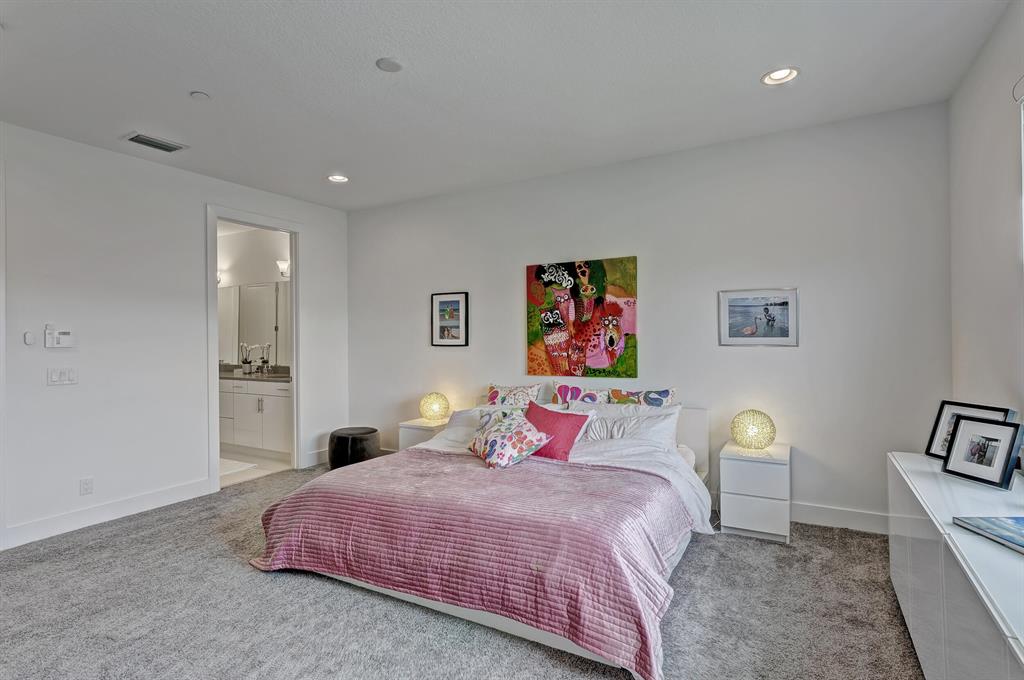 7087 Edison Place