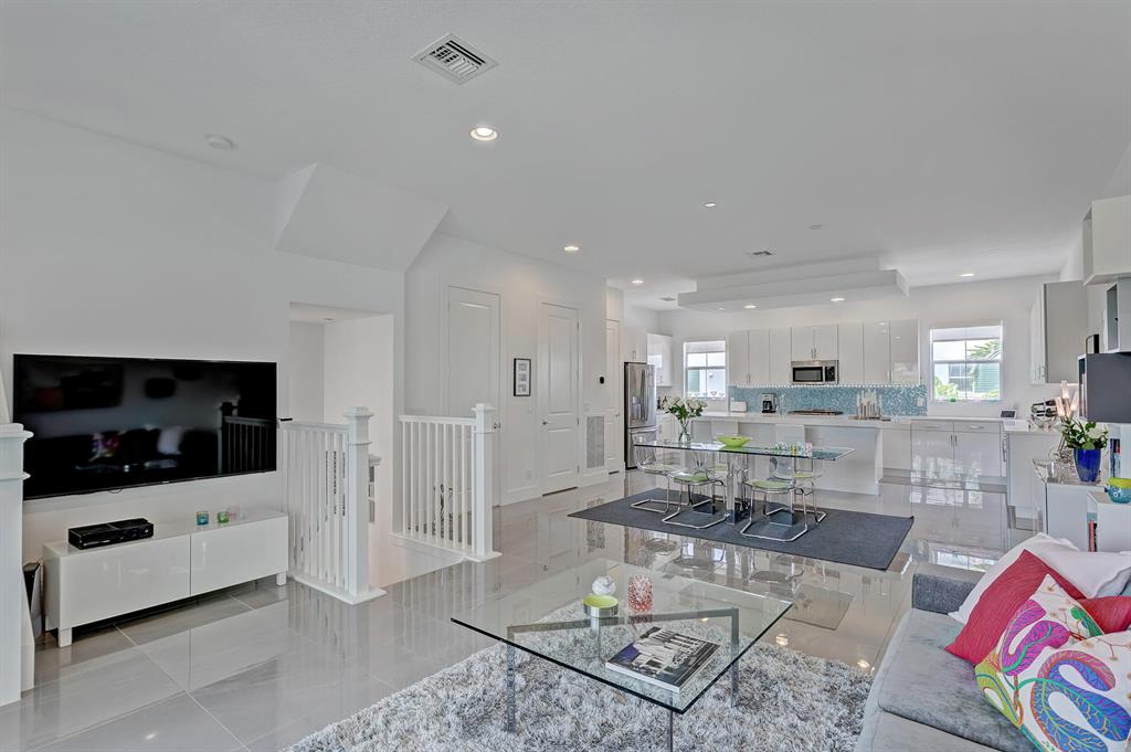 7087 Edison Place