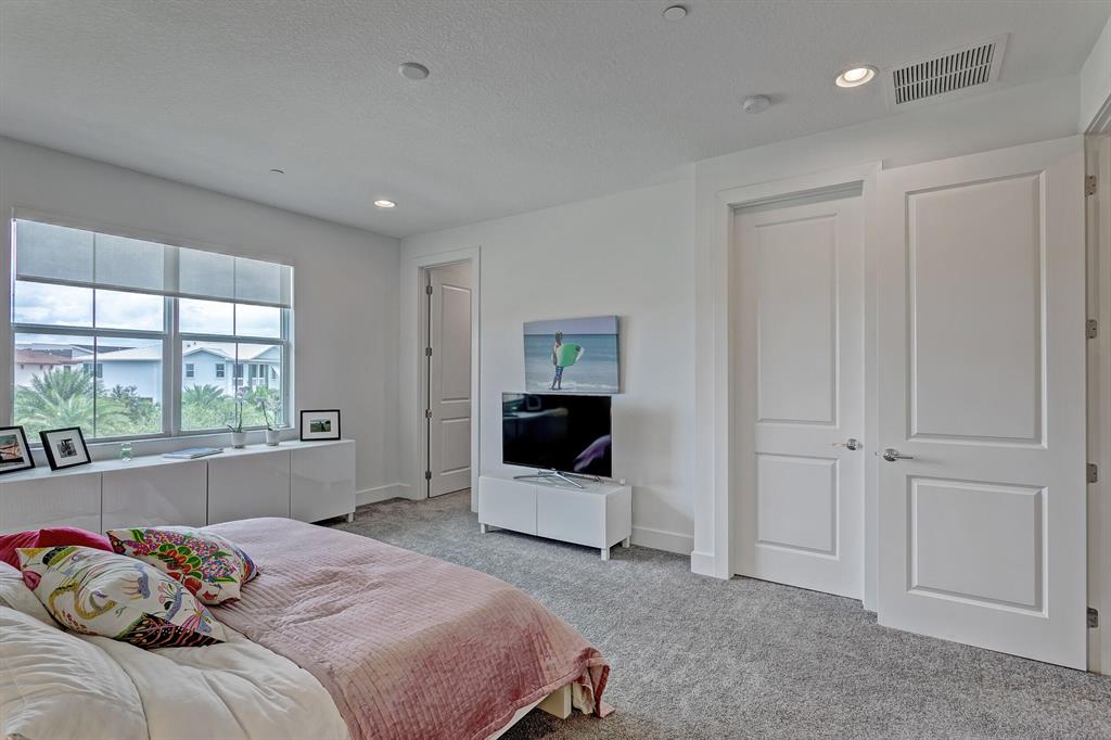 7087 Edison Place