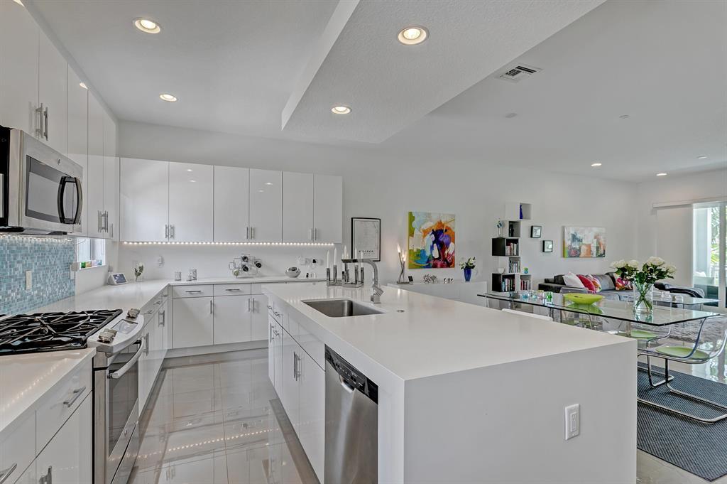 7087 Edison Place