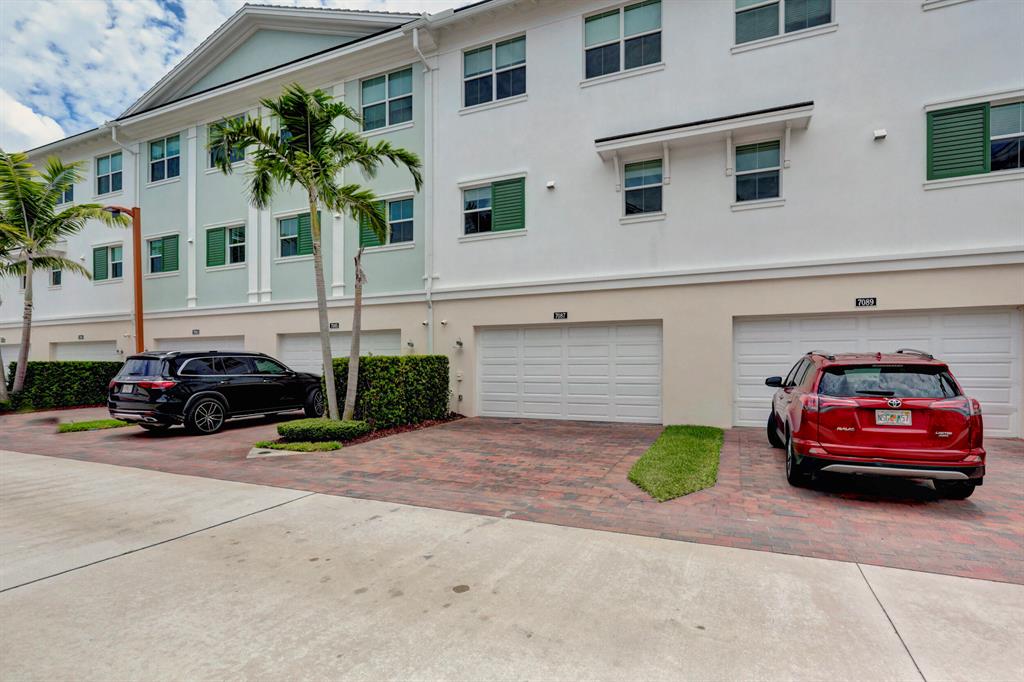 7087 Edison Place