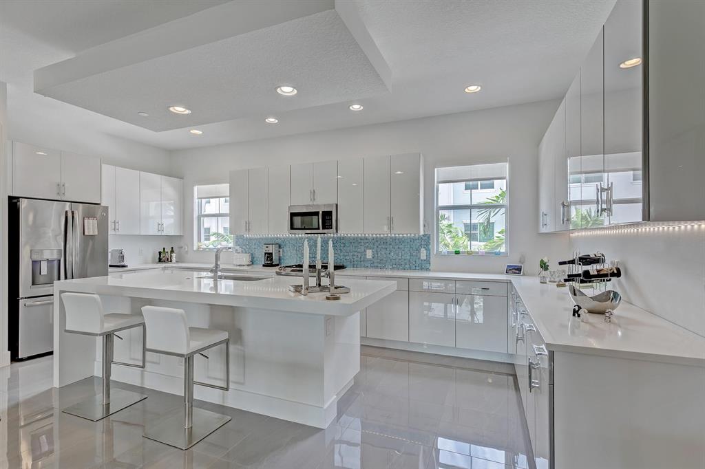 7087 Edison Place
