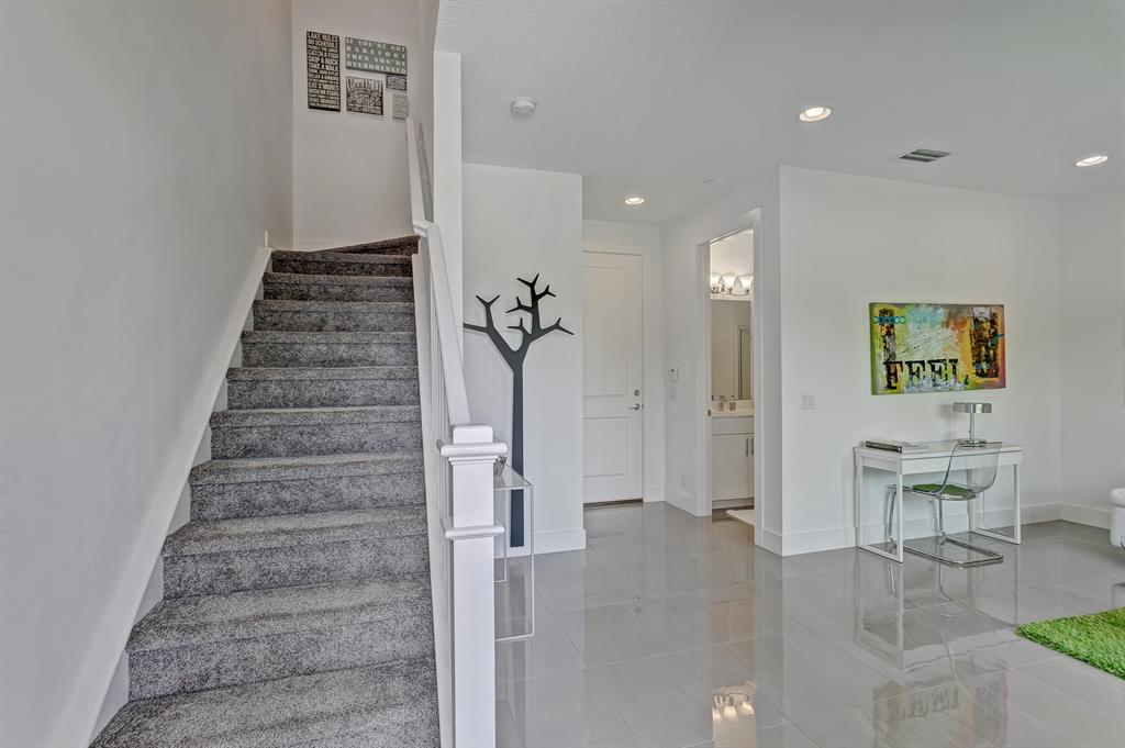 7087 Edison Place