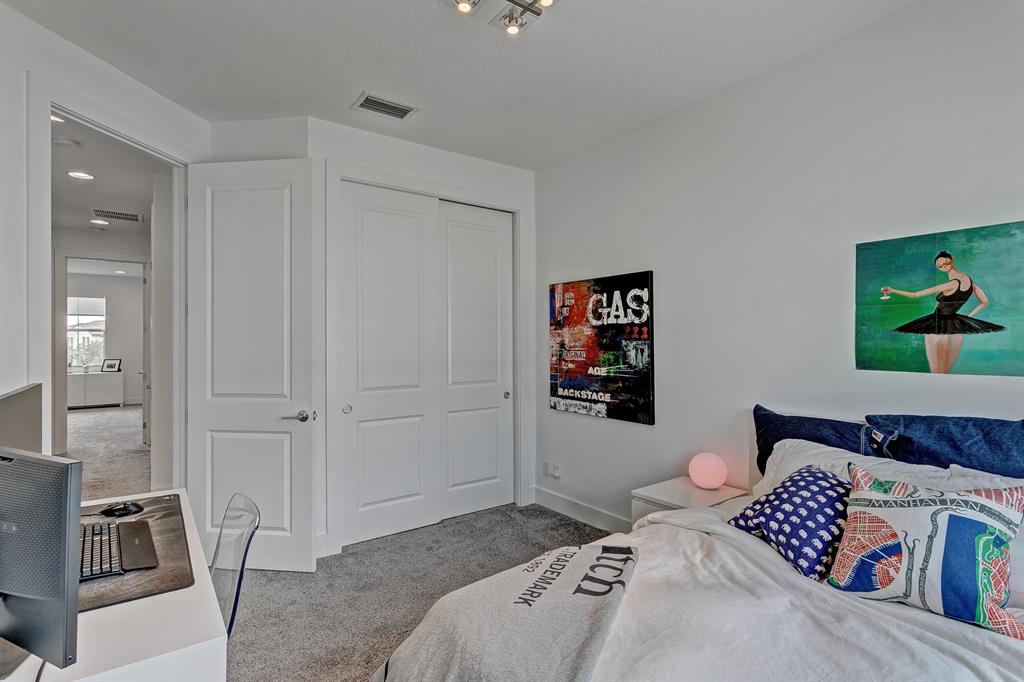 7087 Edison Place