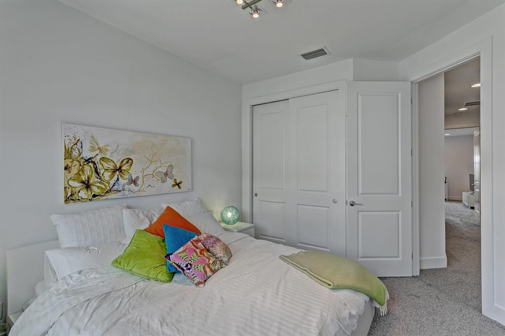 7087 Edison Place