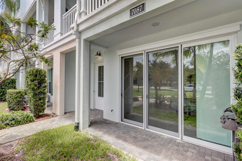 7087 Edison Place