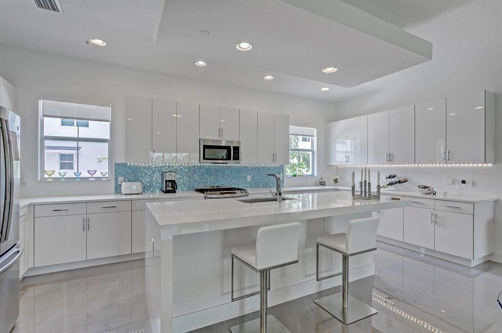 7087 Edison Place
