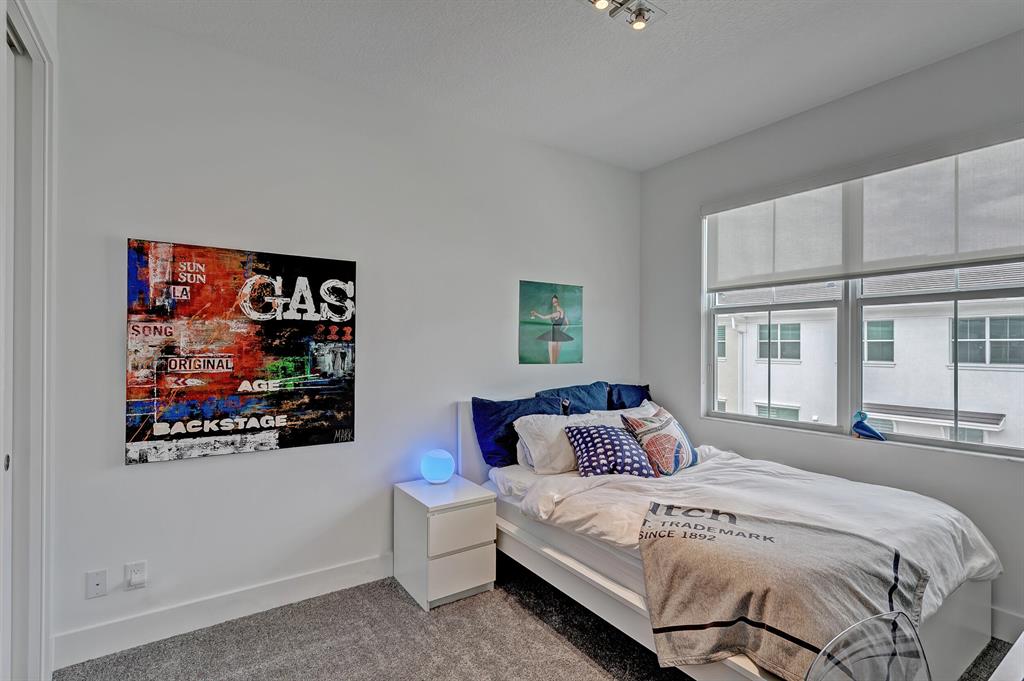 7087 Edison Place