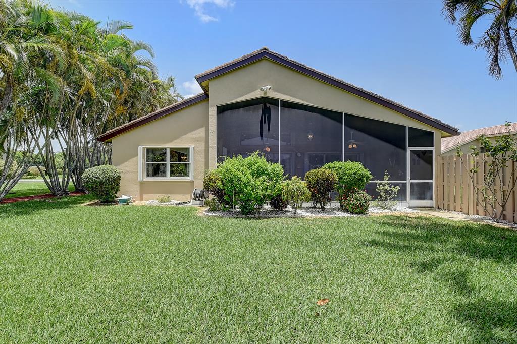 5976 Royal Isles Boulevard