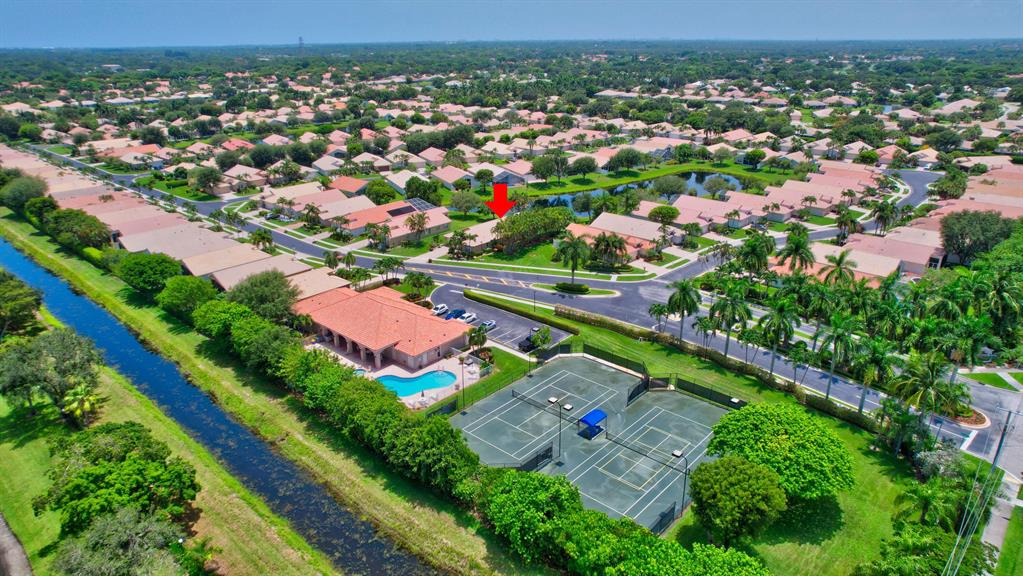 5976 Royal Isles Boulevard