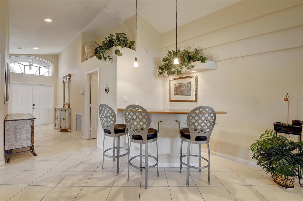 5976 Royal Isles Boulevard