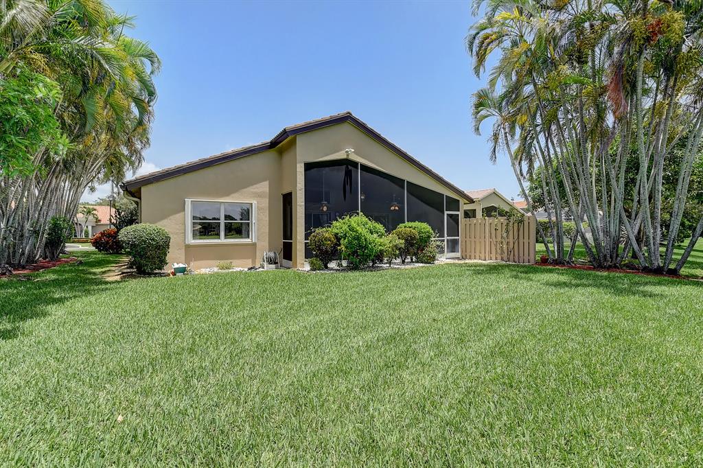 5976 Royal Isles Boulevard