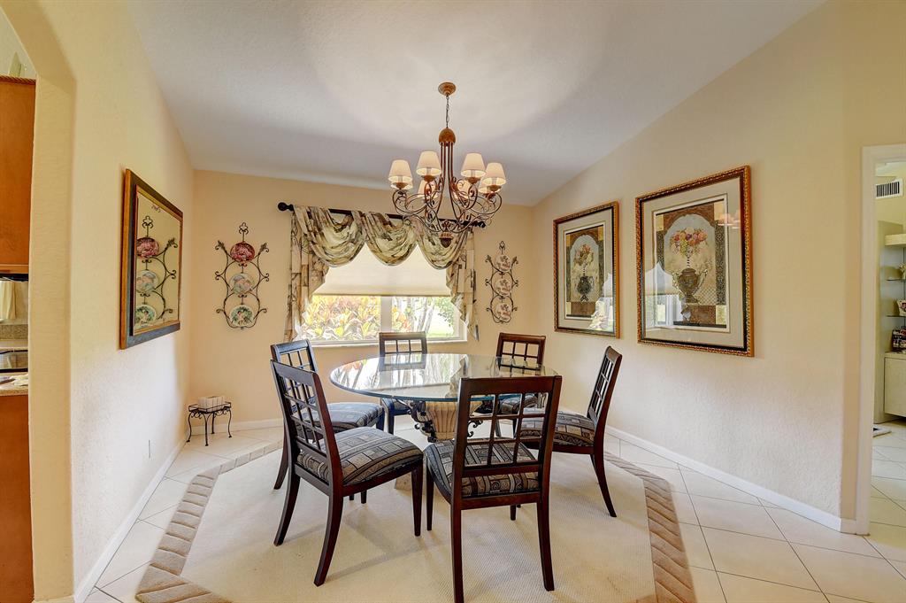 5976 Royal Isles Boulevard