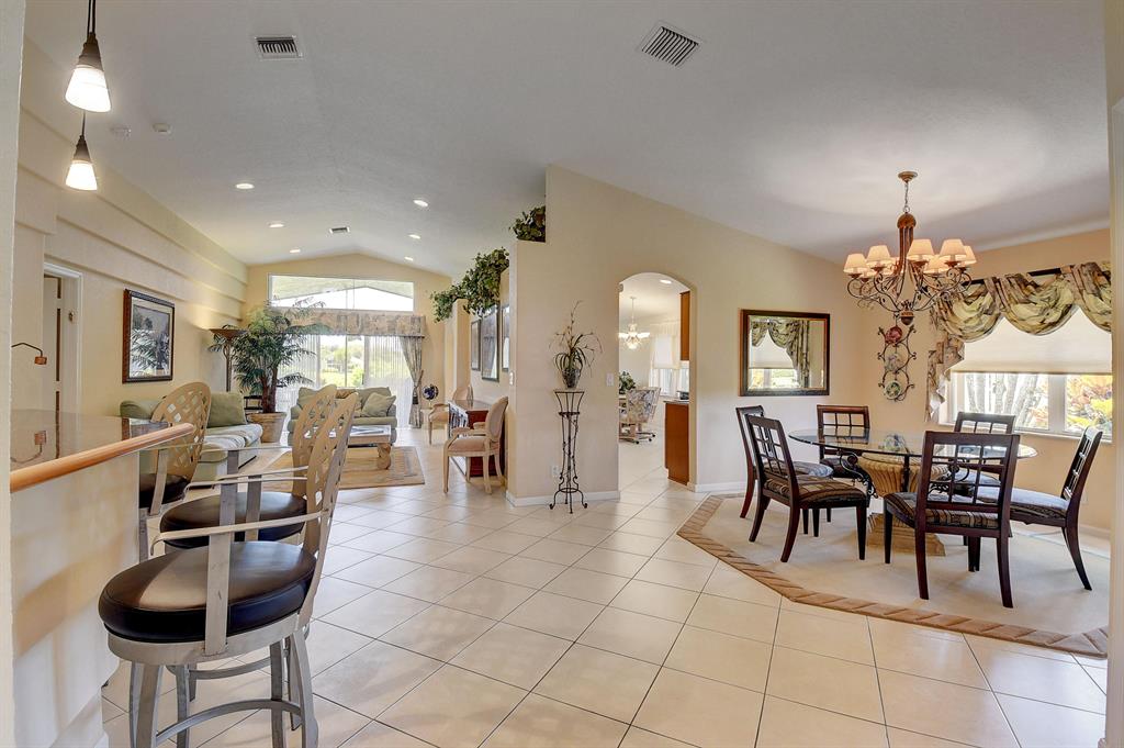 5976 Royal Isles Boulevard