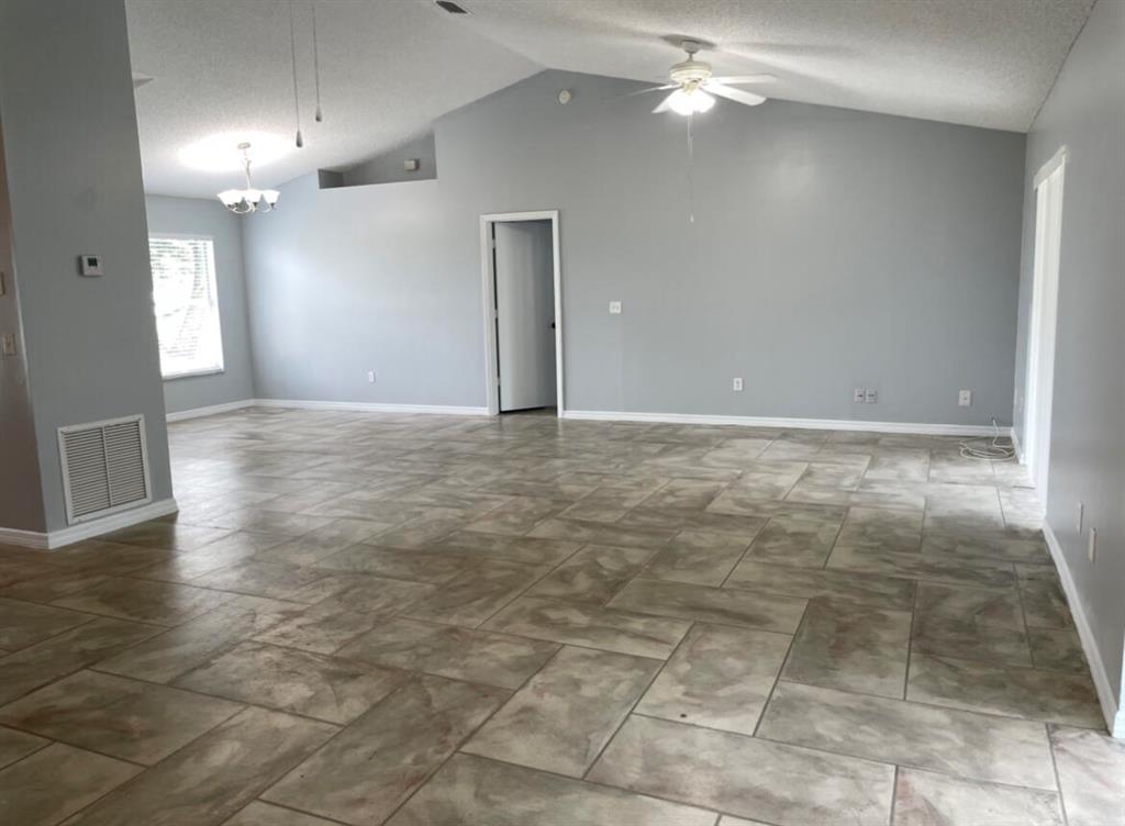 843 SW Thrift Avenue