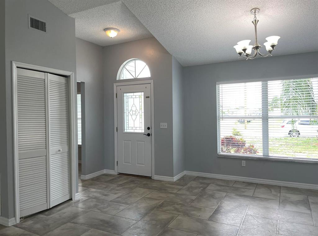 843 SW Thrift Avenue