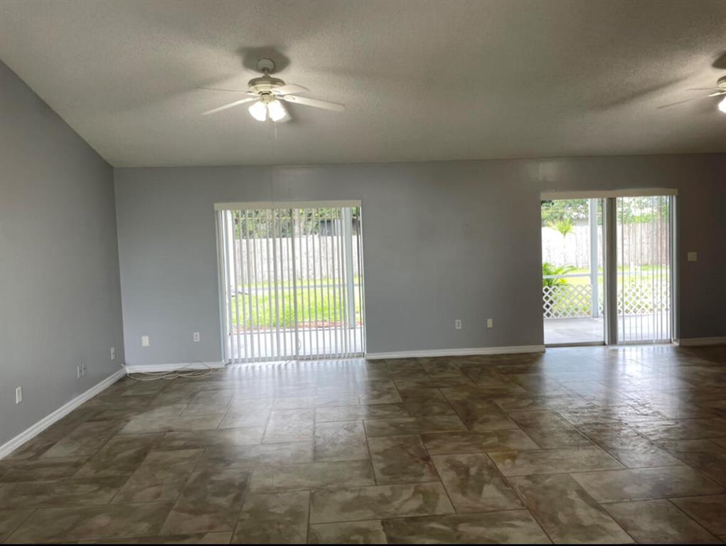 843 SW Thrift Avenue