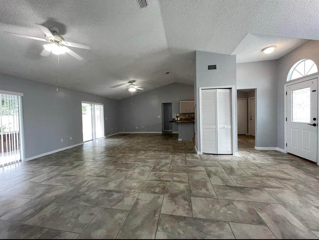843 SW Thrift Avenue
