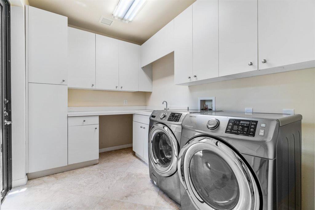 17763 Lake Azure Way