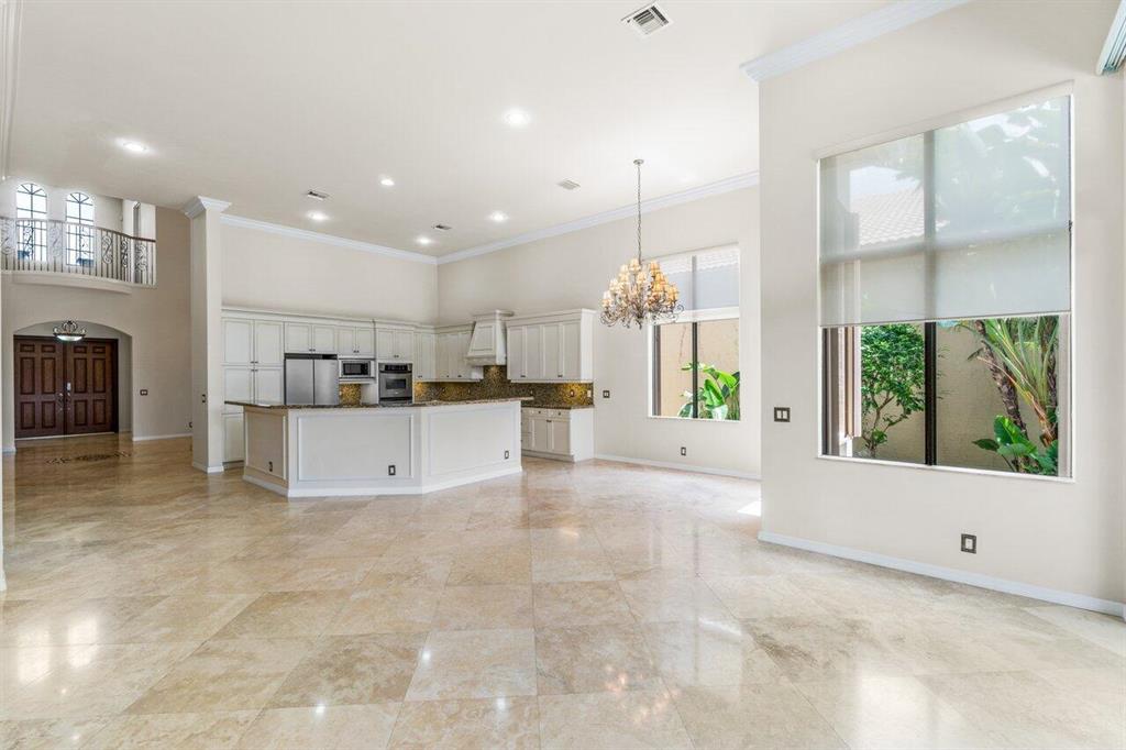 17763 Lake Azure Way