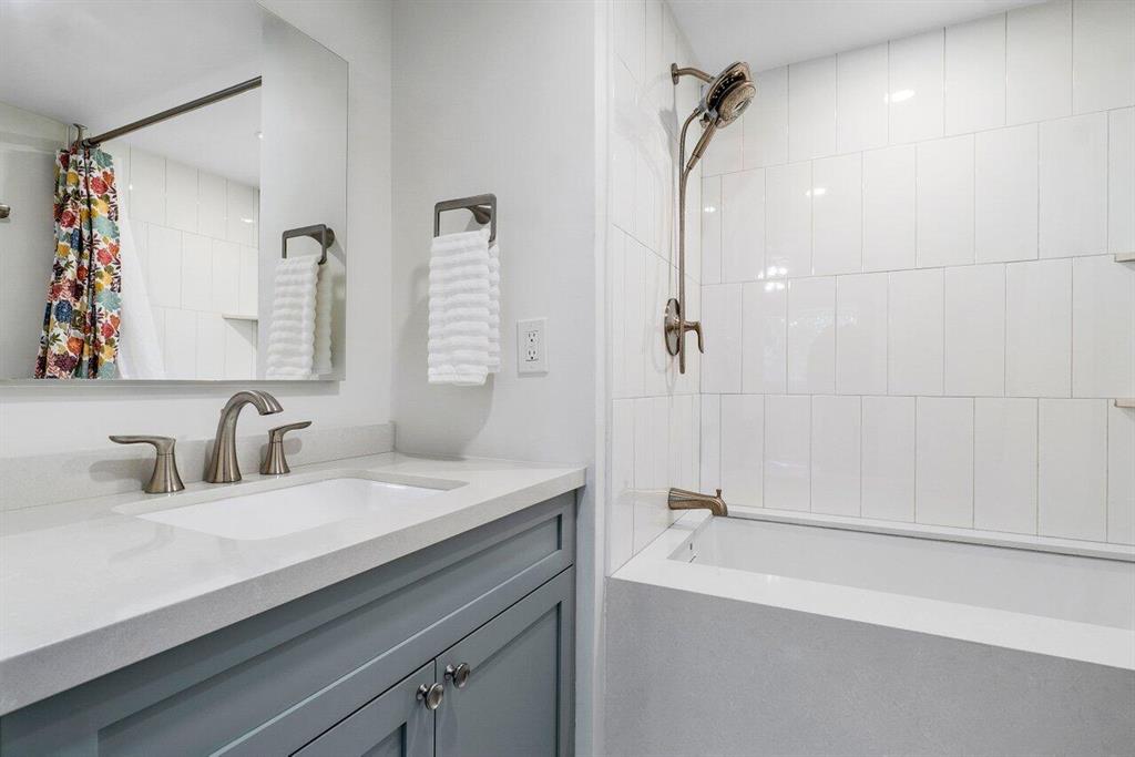 1100 Scotia Drive Unit: 105