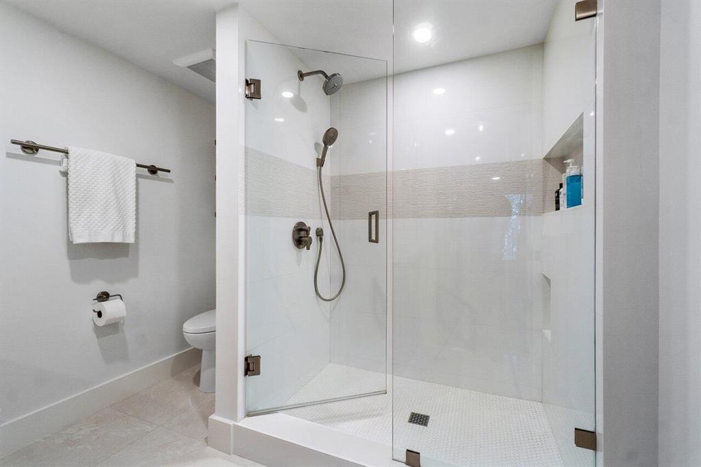 1100 Scotia Drive Unit: 105