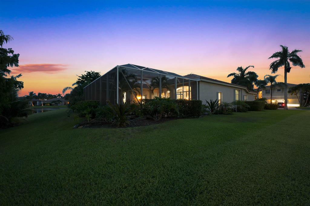 7042 Houlton Circle