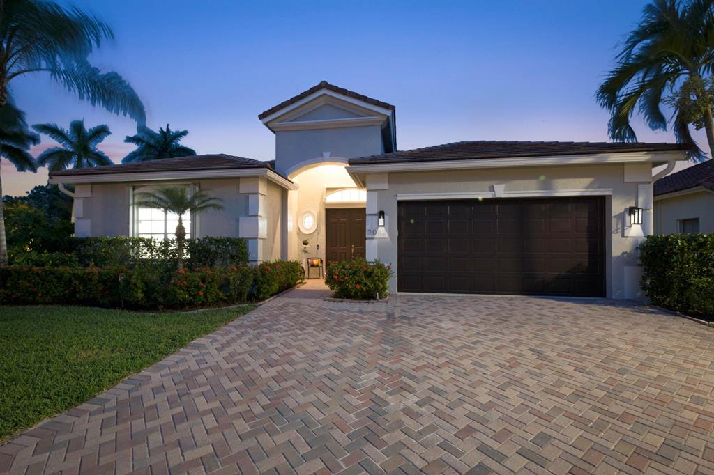 7042 Houlton Circle