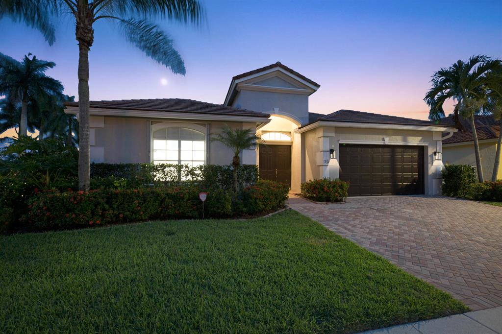 7042 Houlton Circle