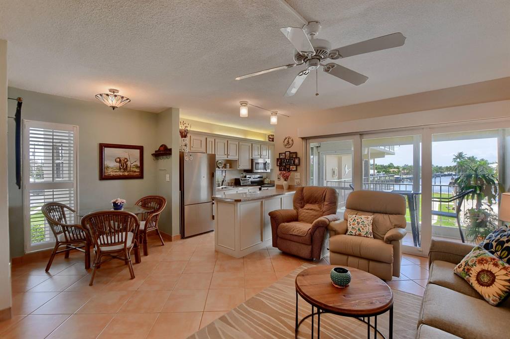 745 SE 19th Avenue Unit: 216