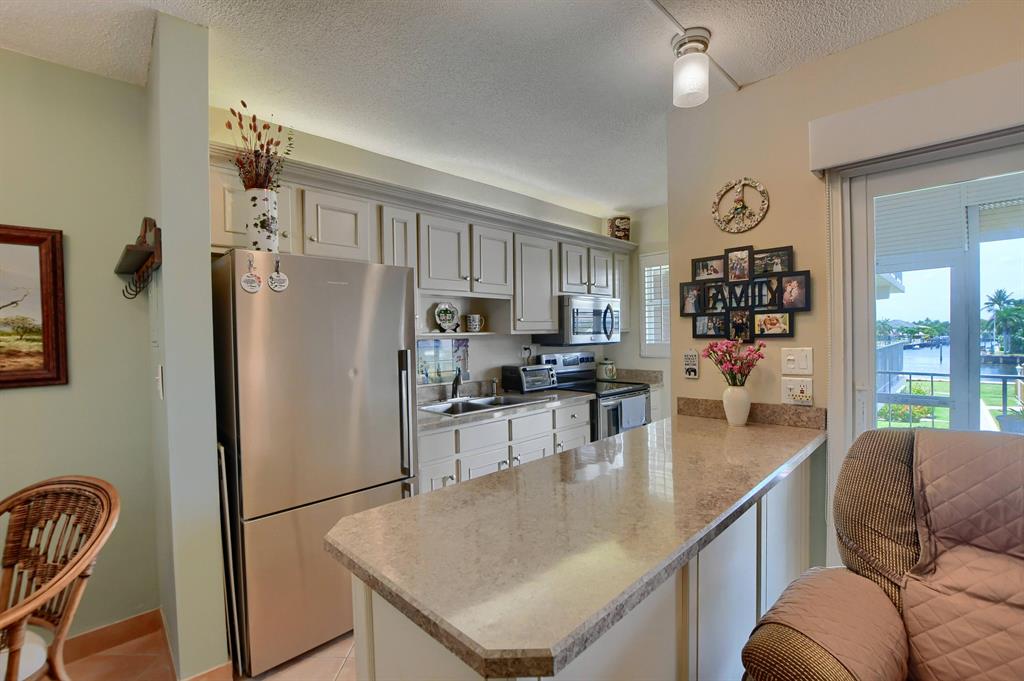 745 SE 19th Avenue Unit: 216
