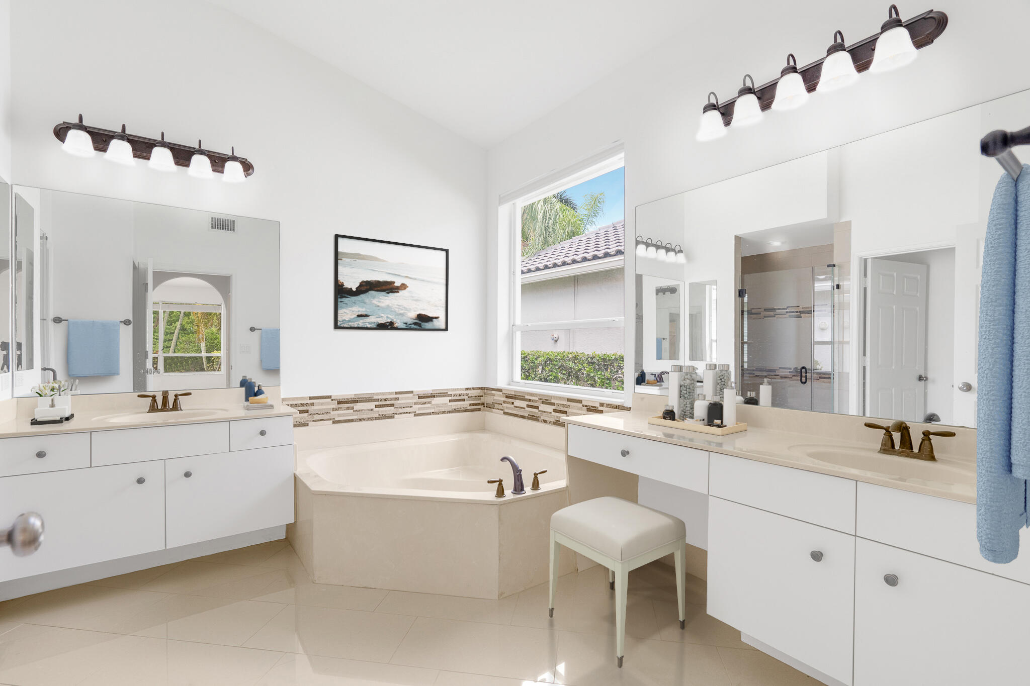 12253 Rockledge Circle