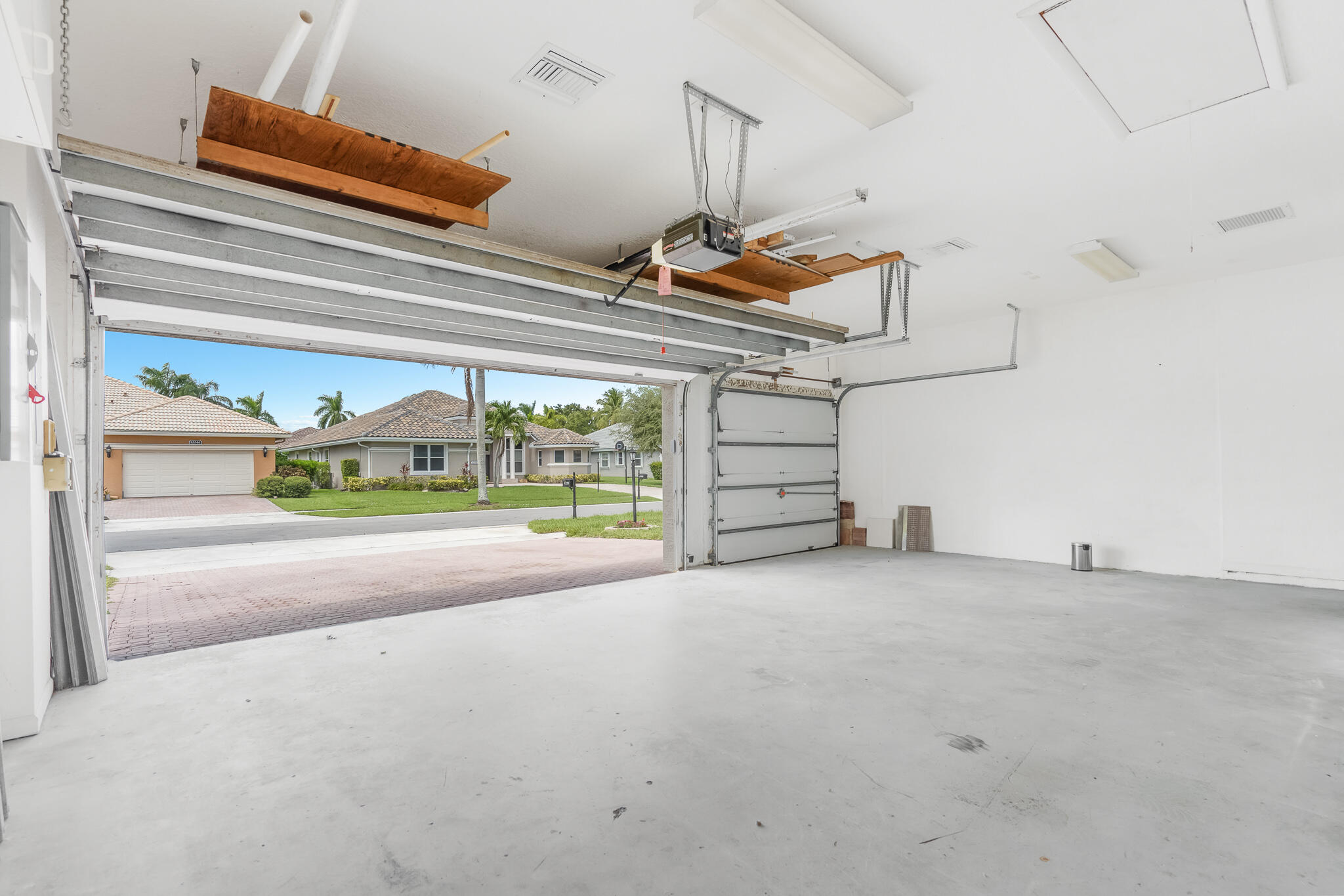 12253 Rockledge Circle