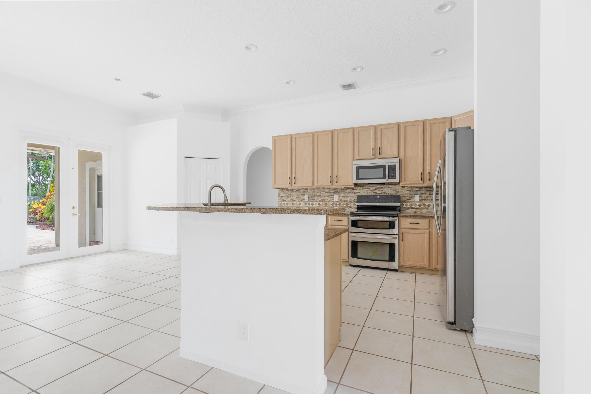 12253 Rockledge Circle