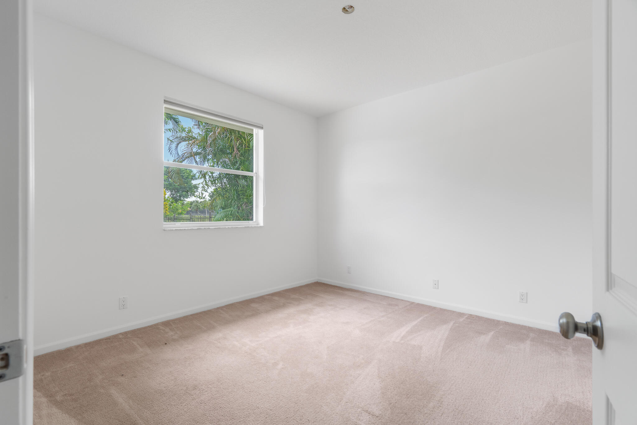 12253 Rockledge Circle