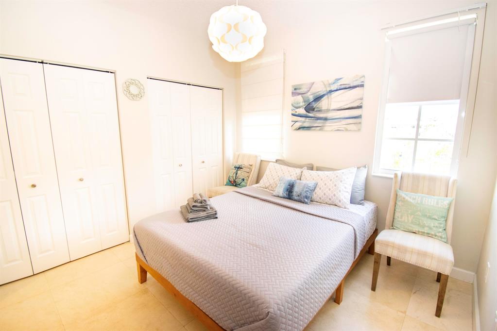 2069 S Ocean Drive Unit: Th15