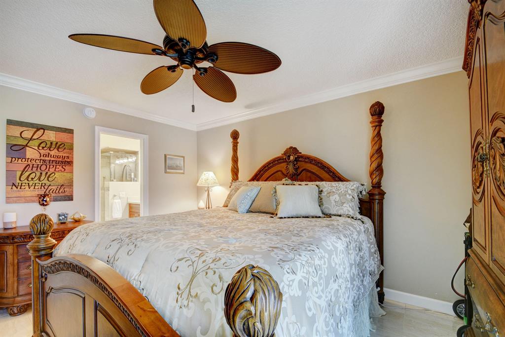 5900 NE 7th Avenue Unit: 104s