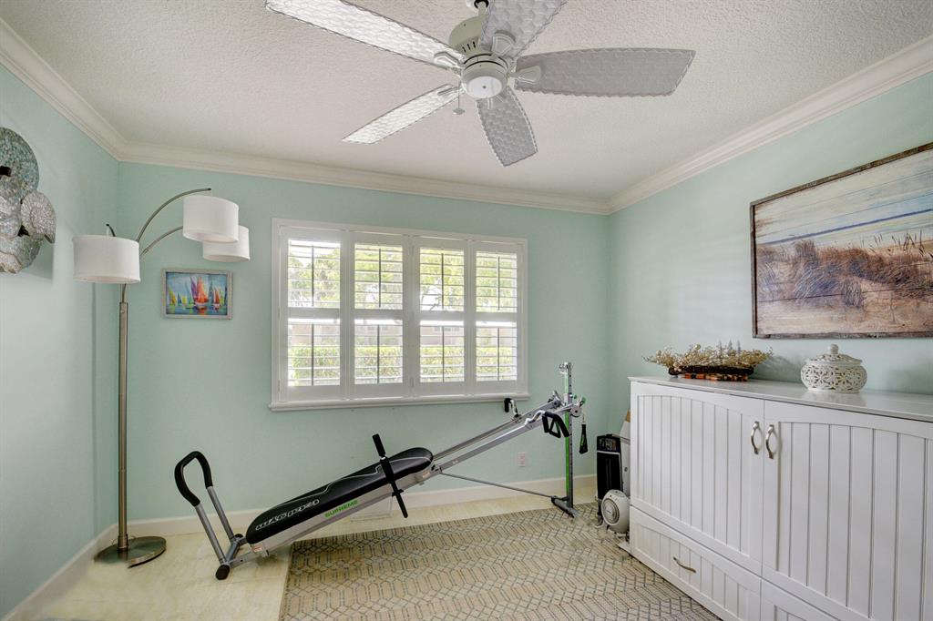 5900 NE 7th Avenue Unit: 104s